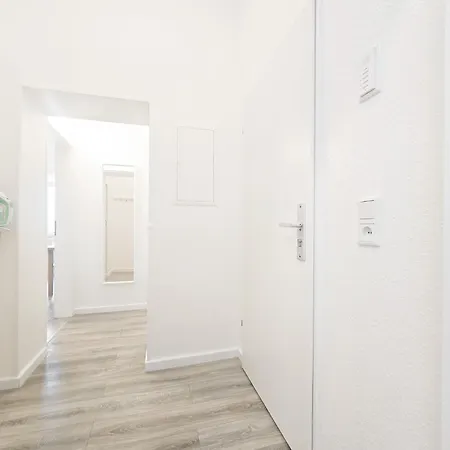 Tolstov - 2 - Citycenter - 25 Min To Messe Dus *