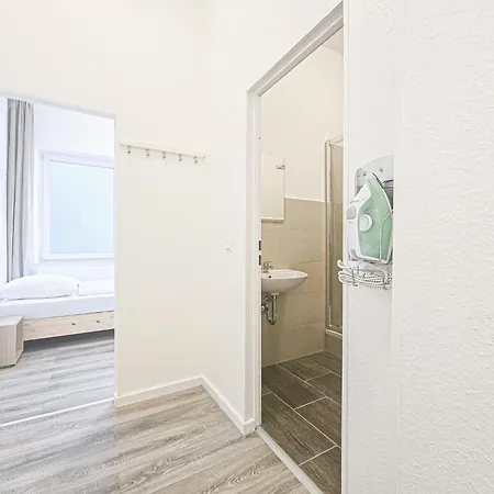 Tolstov - 2 - Citycenter - 25 Min To Messe Dus Apartment