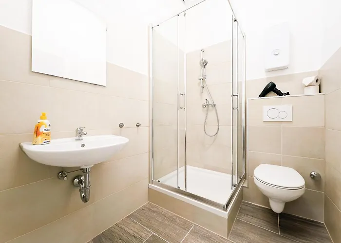 Tolstov - 2 - Citycenter - 25 Min To Messe Dus * Krefeld